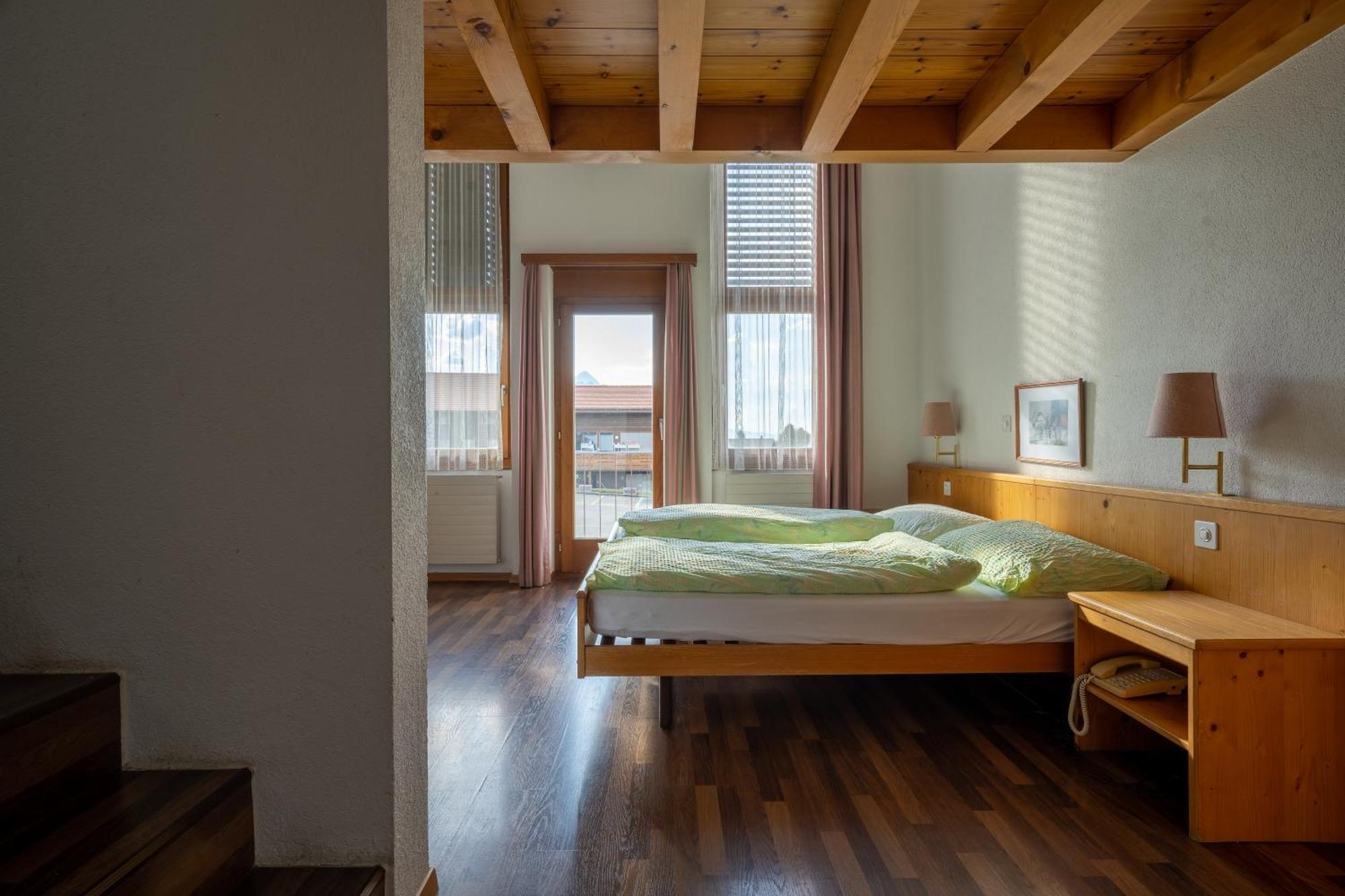 Hotel Aeschipark Aeschi Bei Spiez ภายนอก รูปภาพ