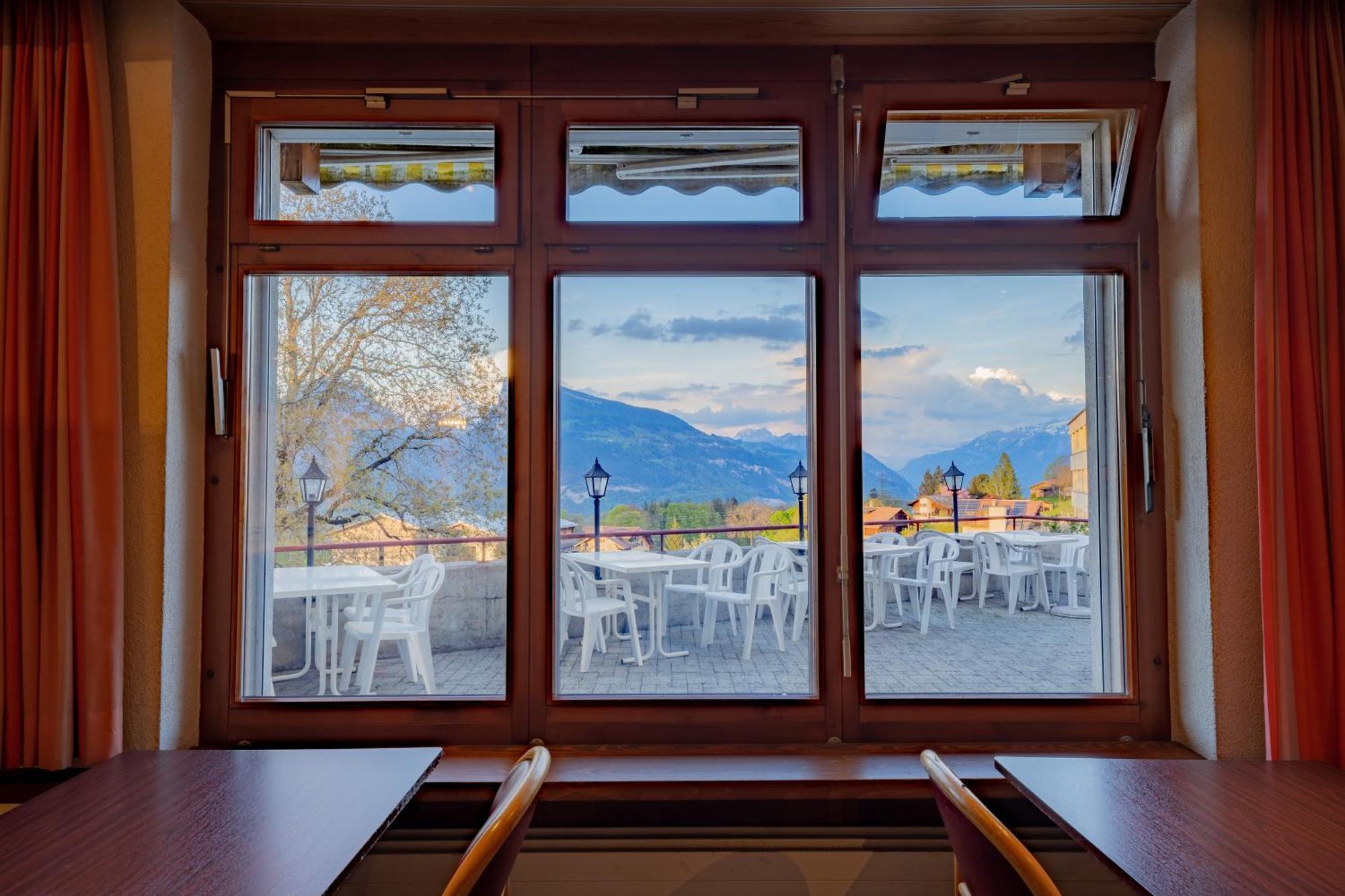Hotel Aeschipark Aeschi Bei Spiez ภายนอก รูปภาพ